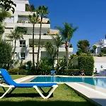 Puerta Marbella Vistas Al Mar Severo Ochoa